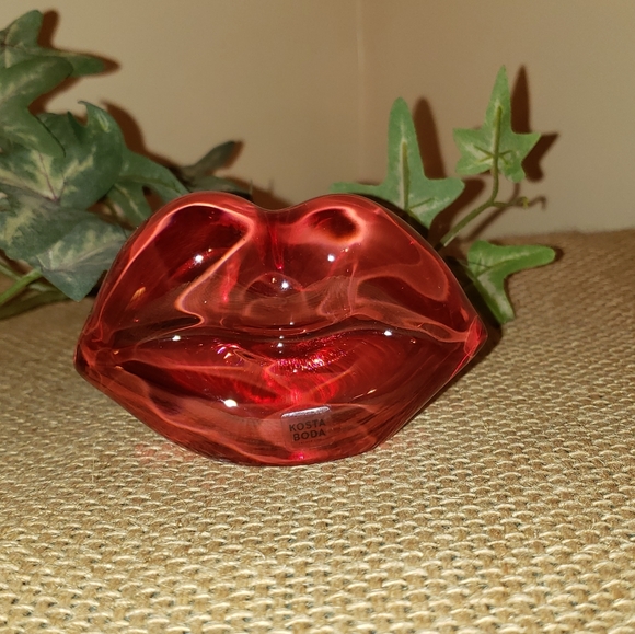 Orrefors Kostaboda Bath Orrefors Kosta Boda Makeup Hot Lips In Red Poshmark